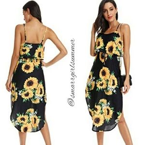 🆕⭐ Black sunflower flutter midi dress